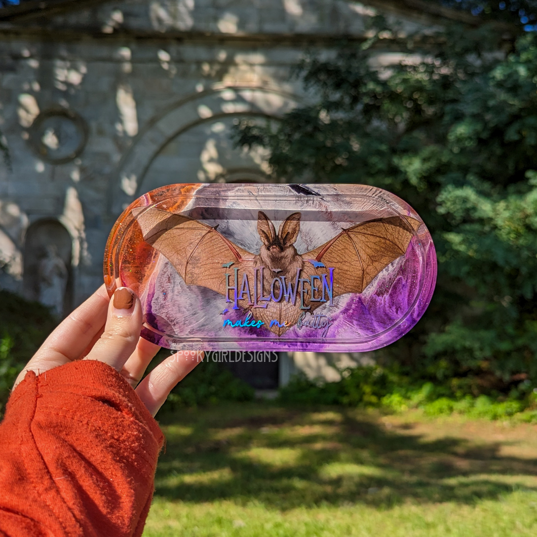 Batty Oval Resin Tray